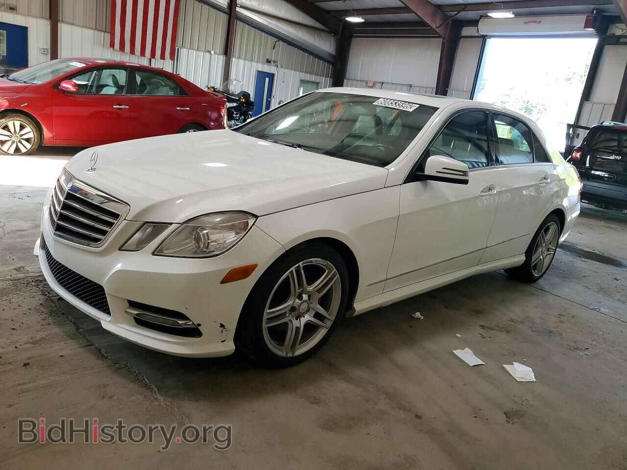 Photo WDDHF8JB2DA689304 - MERCEDES-BENZ E-CLASS 2013