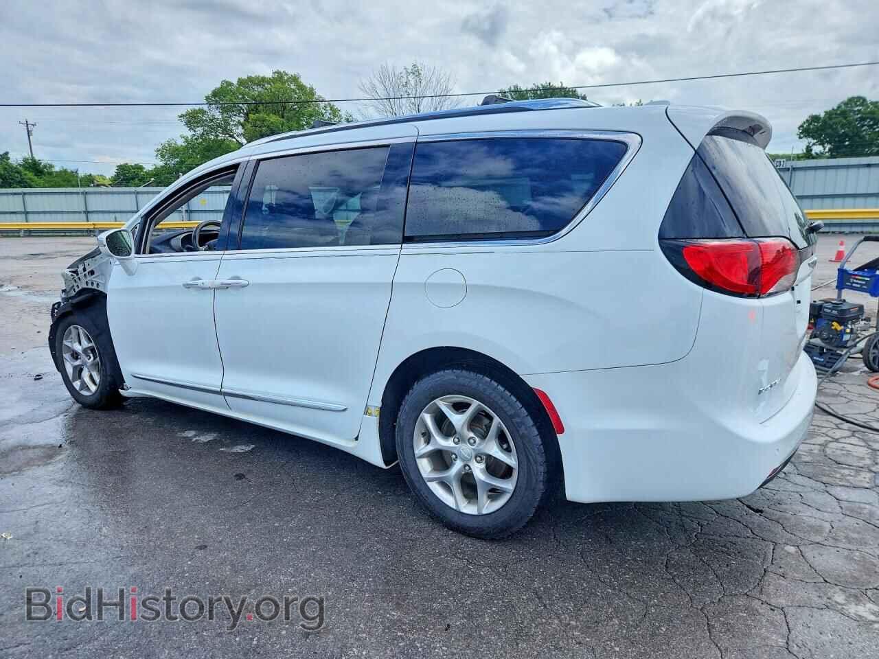 2018 CHRYSLER PACIFICA - VIN: 2C4RC1GG1JR314660 - Photo 2