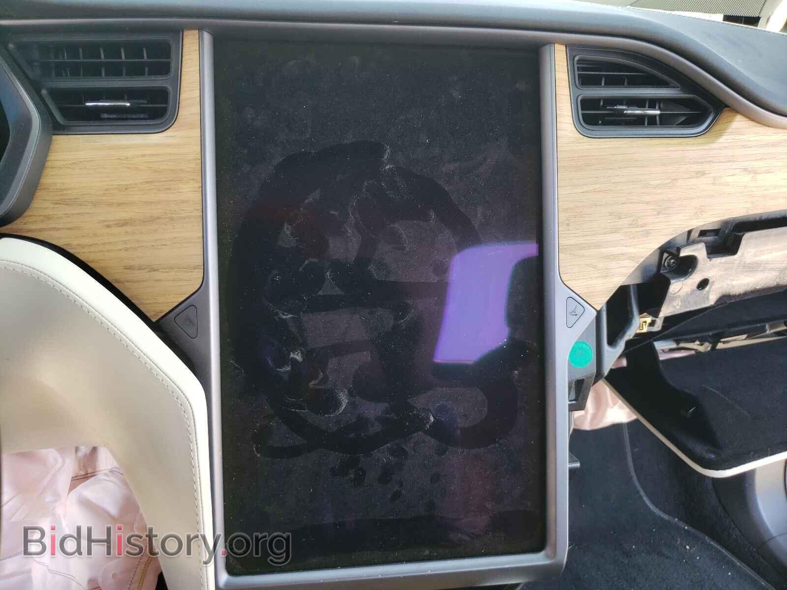2018 TESLA MODEL X - VIN: 5YJXCAE26JF112875 - Photo 9