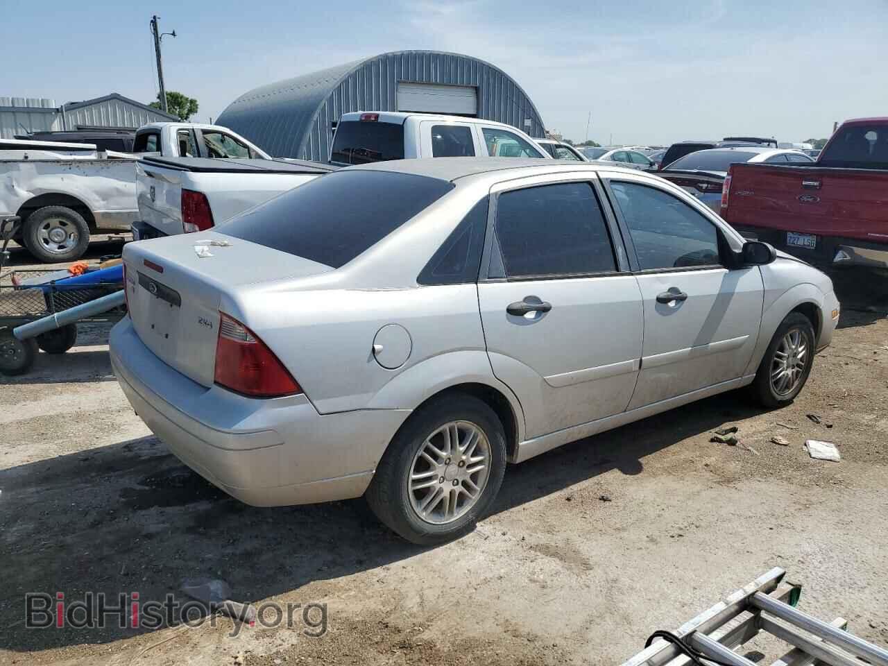 2005 FORD FOCUS - VIN: 1FAFP34N95W247489 - Фото 3