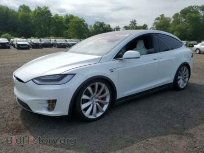 2016 Tesla MODEL X, белый — VIN 5YJXCBE40GF019088, Copart