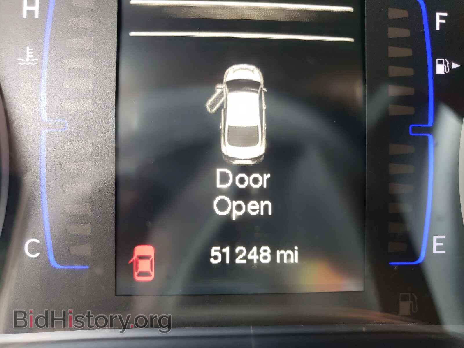 2015 CHRYSLER 200 - VIN: 1C3CCCAB5FN720920 - Photo 8