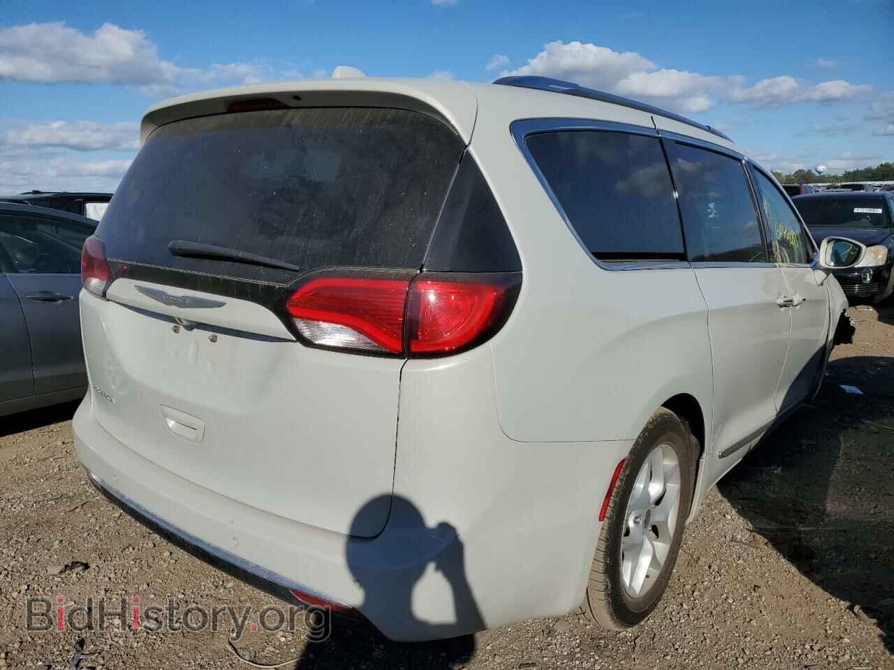 2017 CHRYSLER PACIFICA - VIN: 2C4RC1EGXHR585021 - Photo 4