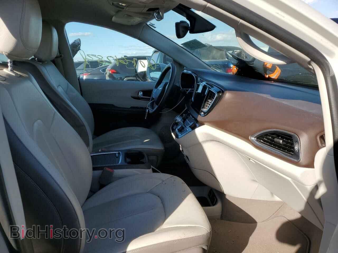 2017 CHRYSLER PACIFICA - VIN: 2C4RC1EGXHR585021 - Photo 5