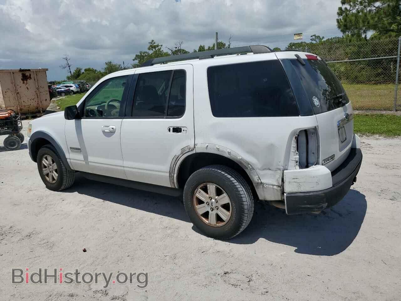 2007 FORD EXPLORER - VIN: 1FMEU63E57UA98588 - Фото 2