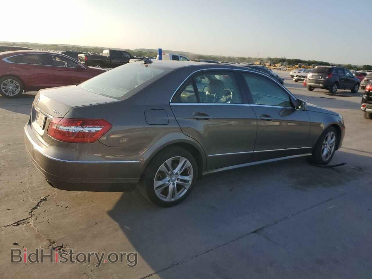 2011 MERCEDES-BENZ E-CLASS - VIN: WDDHF8HB4BA324254 - Фото 3