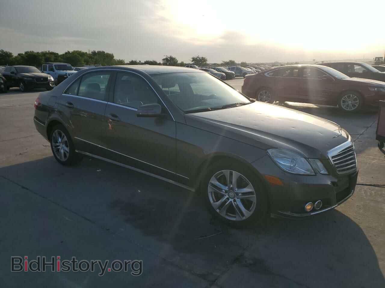 2011 MERCEDES-BENZ E-CLASS - VIN: WDDHF8HB4BA324254 - Фото 4