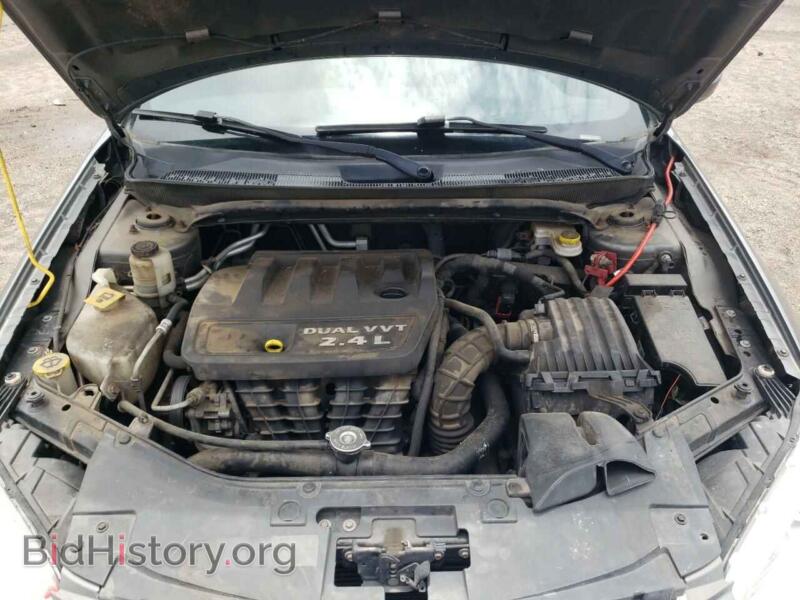 2013 Chrysler 200 (VIN 1C3CCBBB5DN672700) — photo 11 of 13