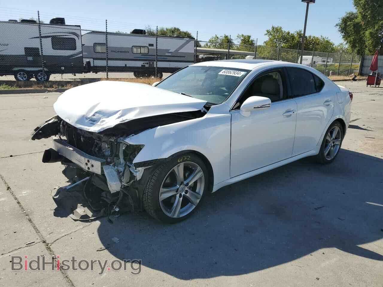 Photo JTHBF5C24B5133060 - LEXUS IS 2011