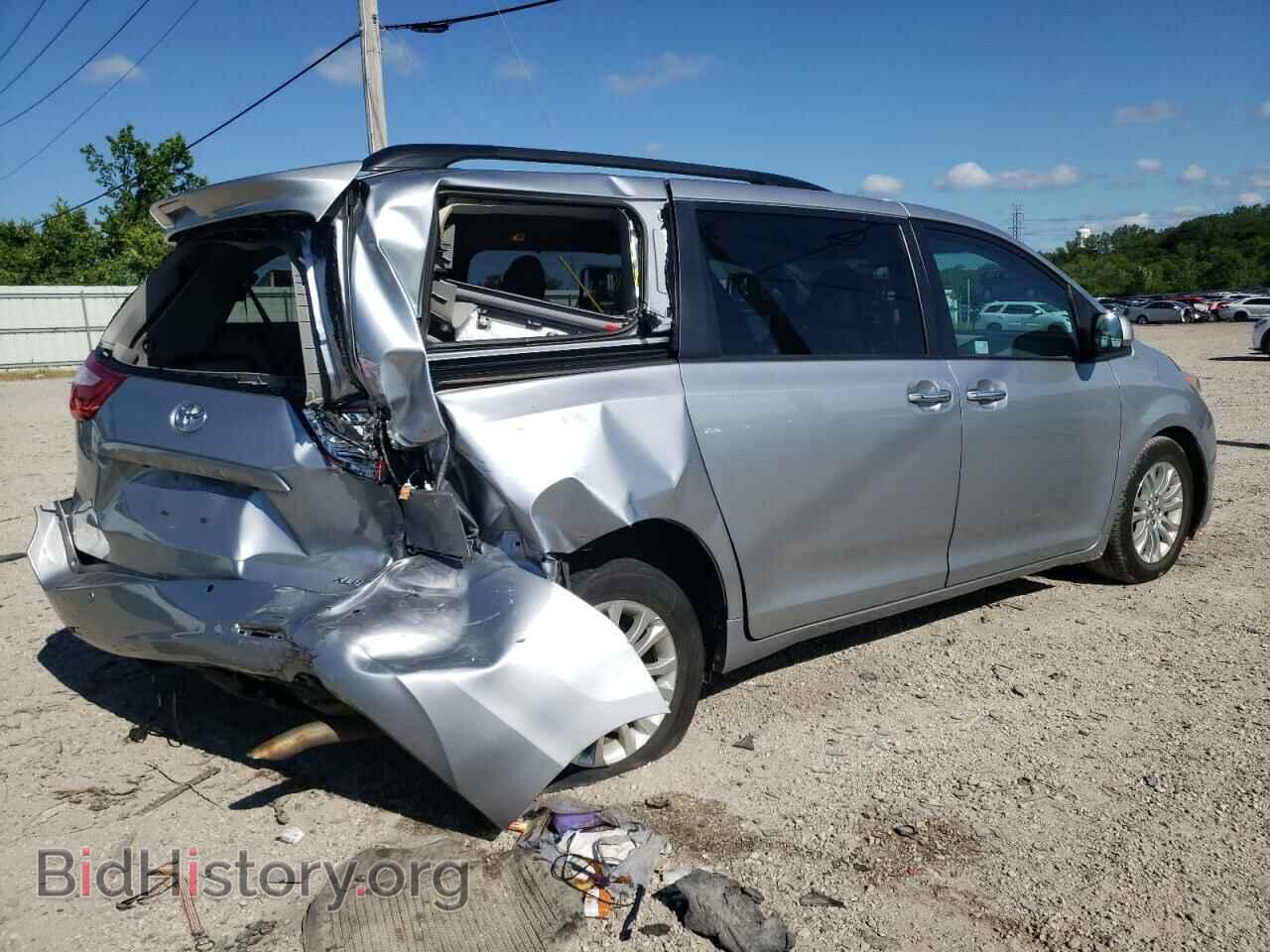 2017 TOYOTA All Models - VIN: 5TDYZ3DC3HS769096 - Фото 3