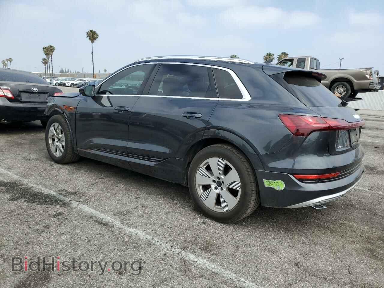 2019 AUDI E-TRON - VIN: WA1LABGE3KB014614 - Photo 2