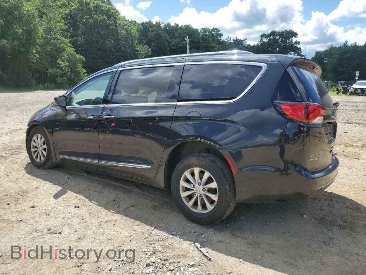 2018 CHRYSLER PACIFICA - VIN: 2C4RC1EG2JR132565 - Photo 2