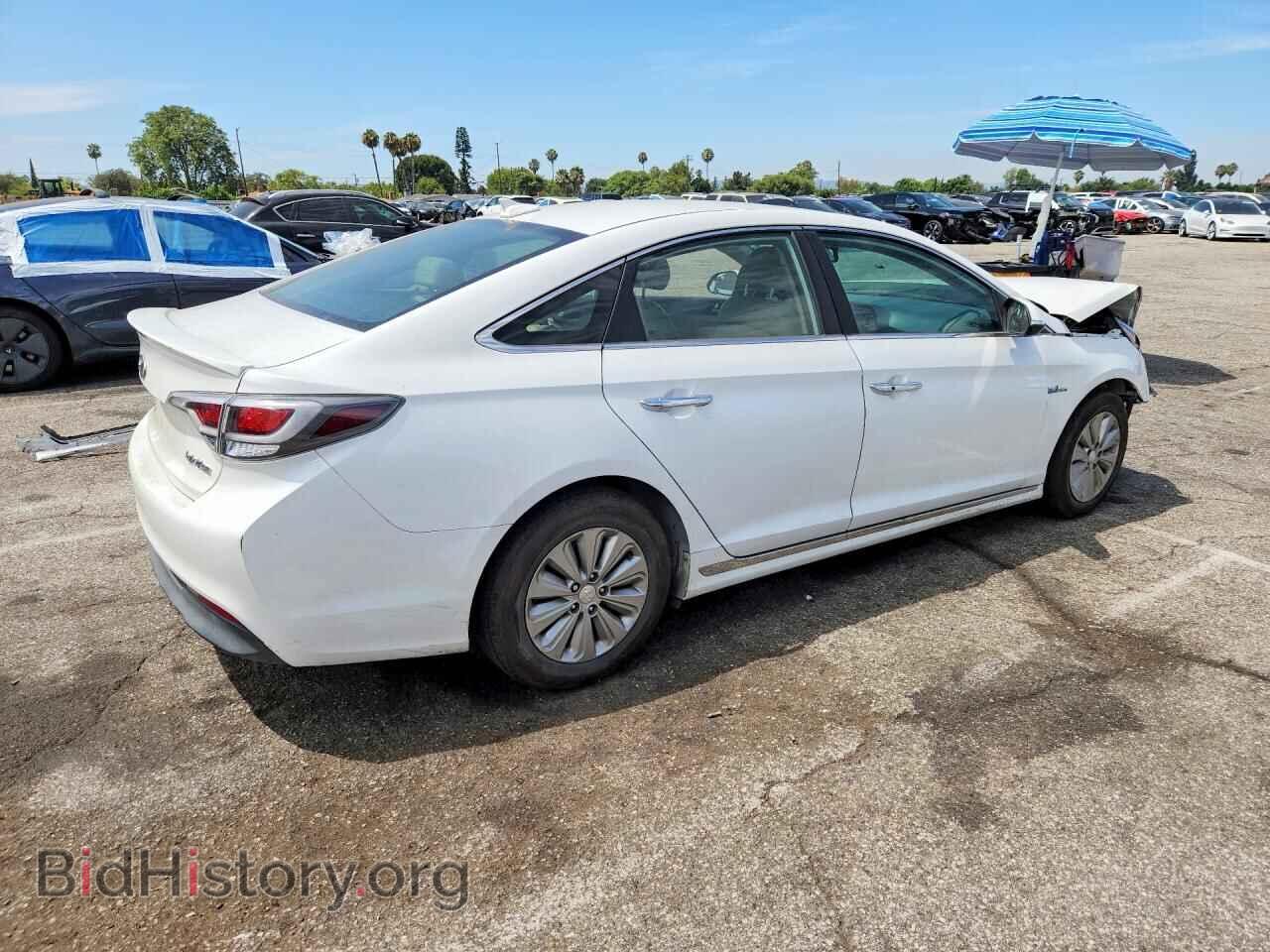 2016 HYUNDAI SONATA - VIN: KMHE24L12GA026143 - Photo 3