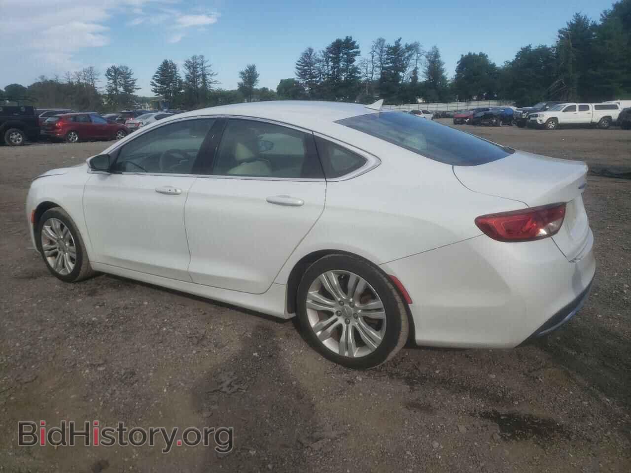 2015 CHRYSLER 200 - VIN: 1C3CCCAB8FN677500 - Фото 2