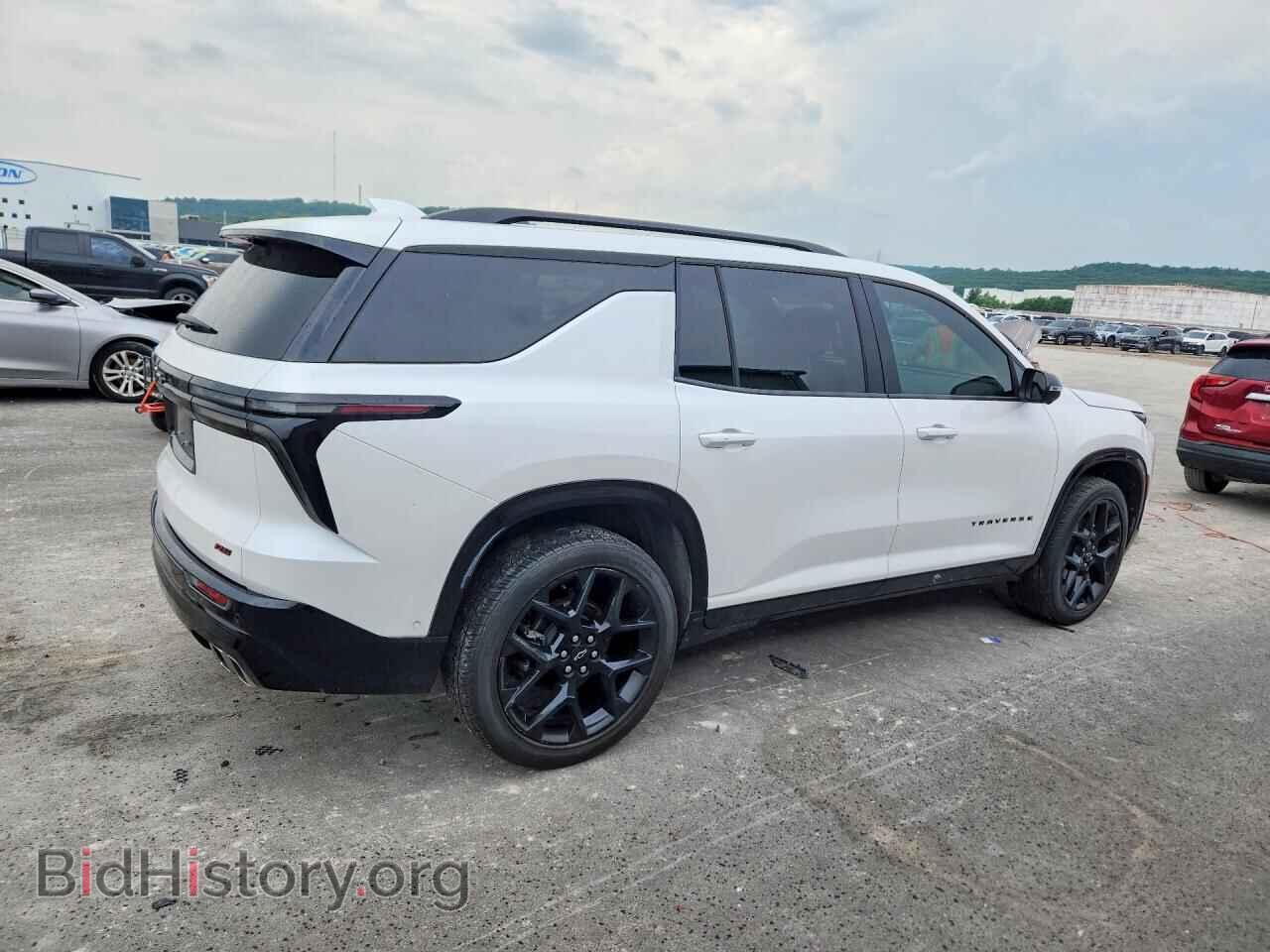 2024 CHEVROLET TRAVERSE - VIN: 1GNERLKS0RJ147767 - Фото 3