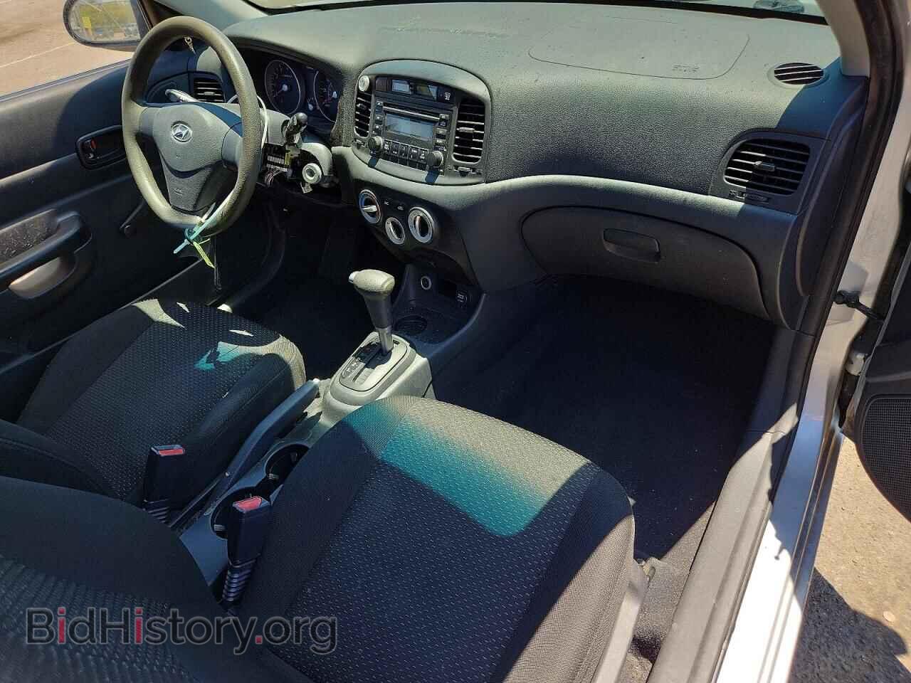 2007 HYUNDAI ACCENT - VIN: KMHCM36C67U030302 - Фото 8