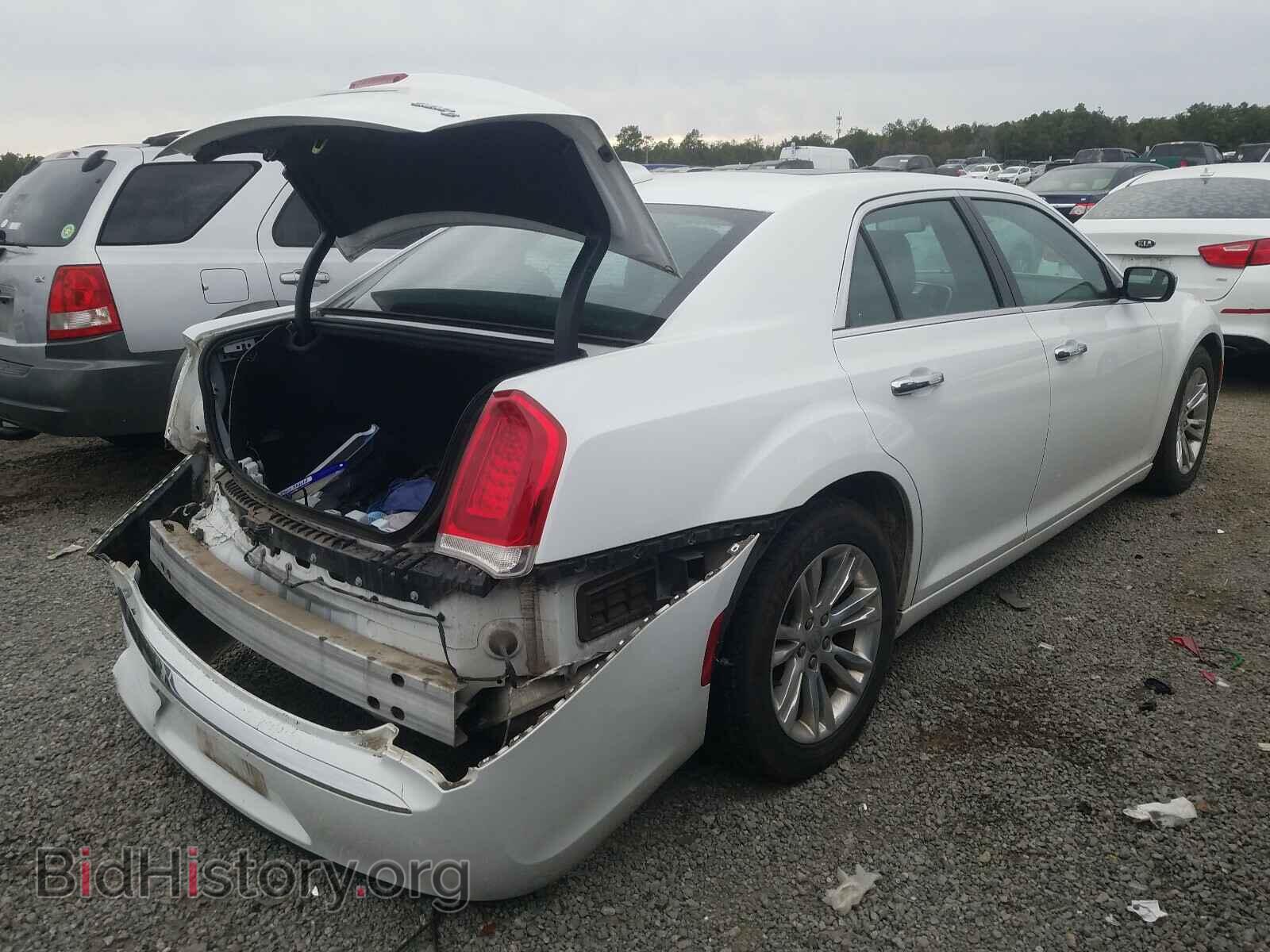 2017 CHRYSLER 300 - VIN: 2C3CCAEG3HH549977 - Фото 4