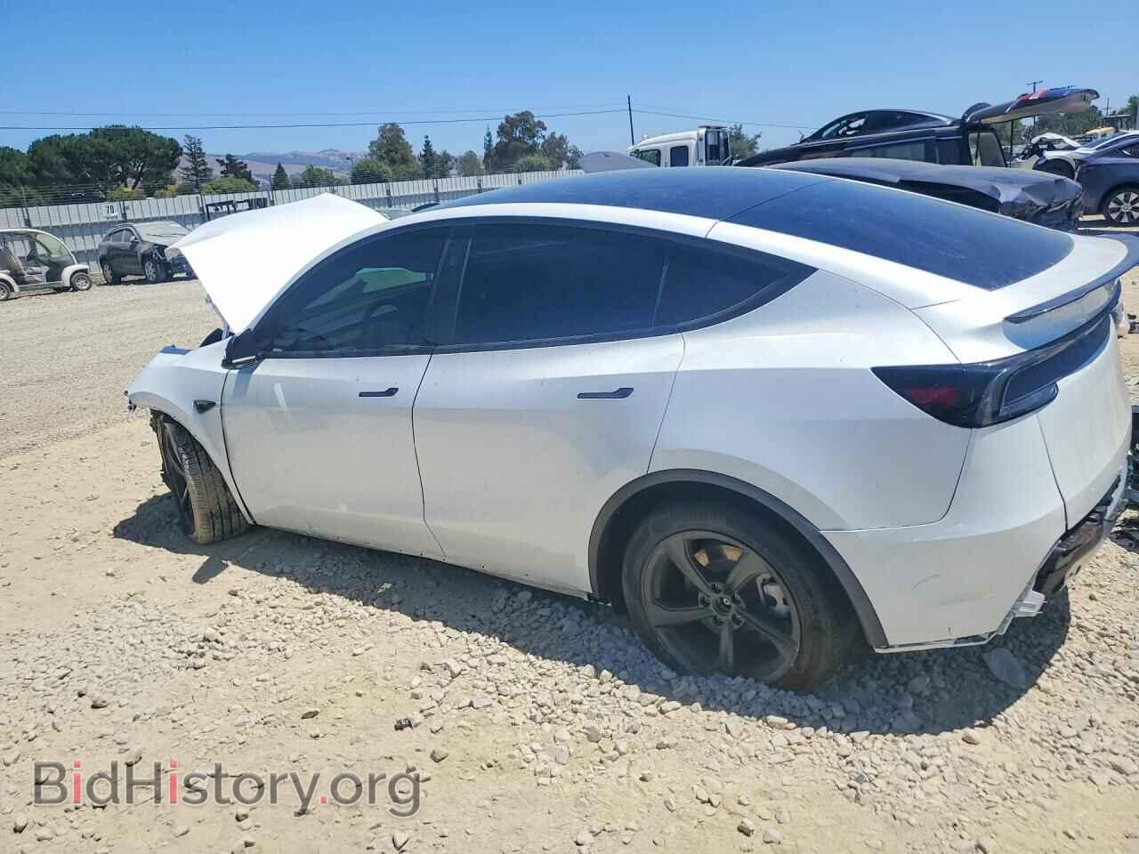 2026 TESLA MODEL Y - VIN: 7SAYGDED7TF431994 - Photo 2
