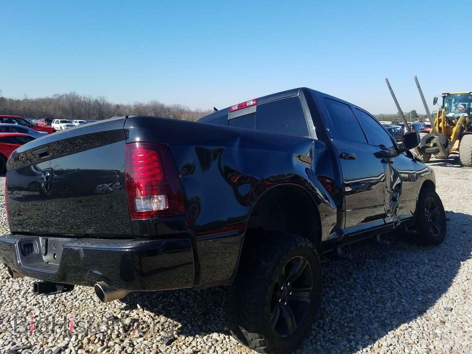 2017 RAM 1500 - VIN: 1C6RR7MT3HS612002 - Photo 4