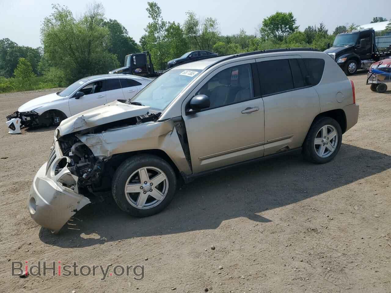Photo 1J4NT4FB4AD521658 - JEEP COMPASS 2010