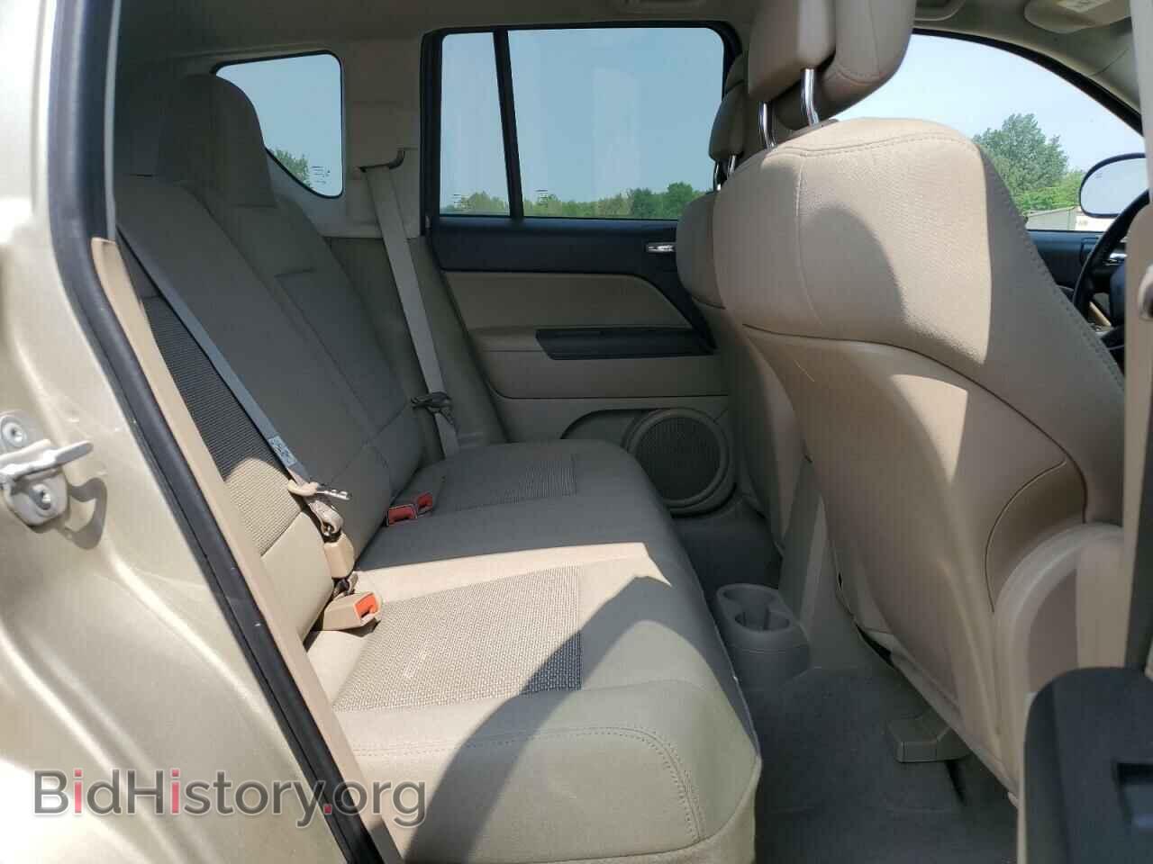 2010 JEEP COMPASS - VIN: 1J4NT4FB4AD521658 - Фото 11