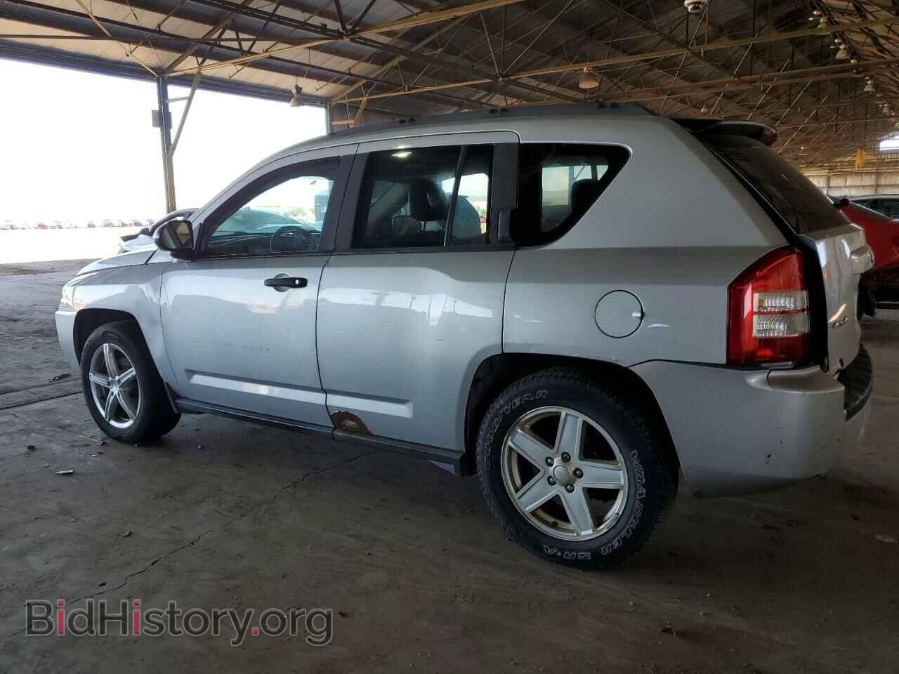 2007 JEEP COMPASS - VIN: 1J8FF47WX7D170842 - Фото 2