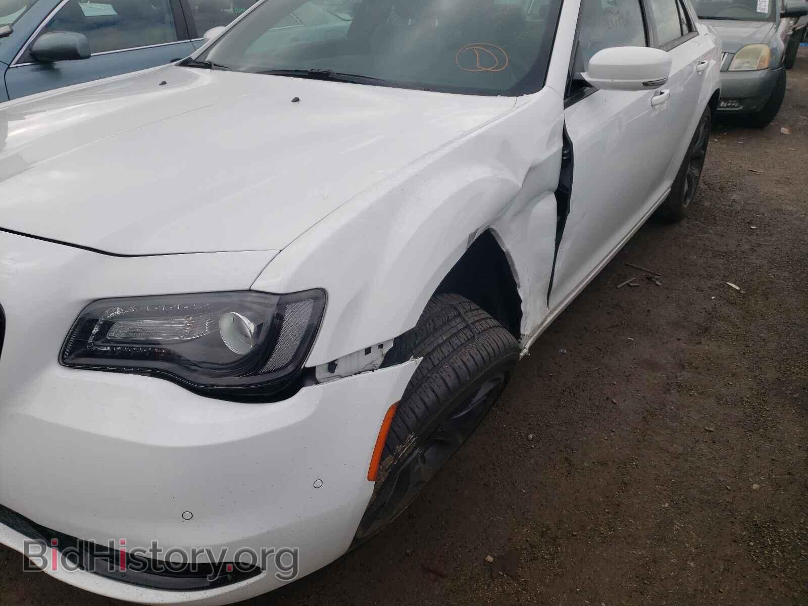 2021 CHRYSLER 300 - VIN: 2C3CCABG7MH545879 - Фото 9