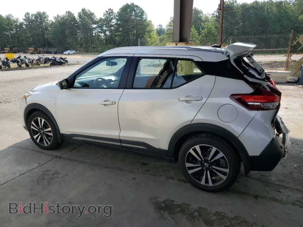 2020 NISSAN KICKS - VIN: 3N1CP5DV0LL530748 - Фото 2