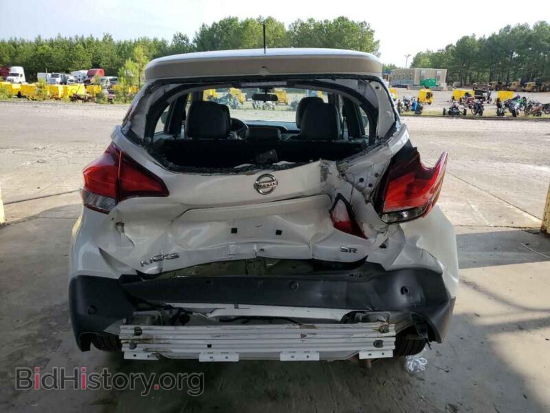2020 Nissan KICKS (VIN 3N1CP5DV0LL530748) — фото 6 из 12
