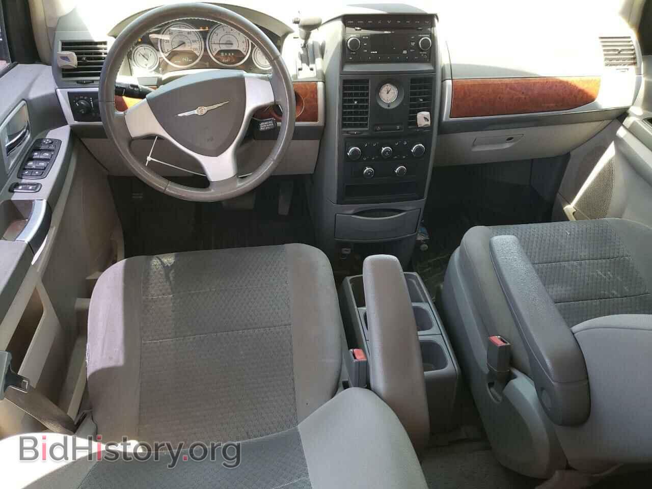 2008 CHRYSLER MINIVAN - VIN: 2A8HR54P18R731902 - Фото 8