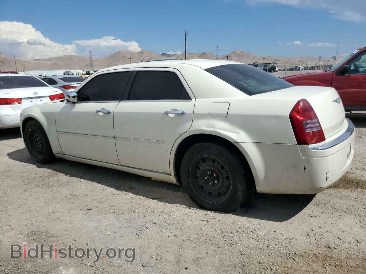 2006 CHRYSLER 300 - VIN: 2C3KA63HX6H281503 - Фото 2