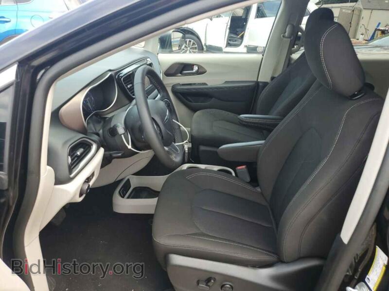 2023 Chrysler MINIVAN (VIN 2C4RC1CG9PR601033) — photo 7 of 14