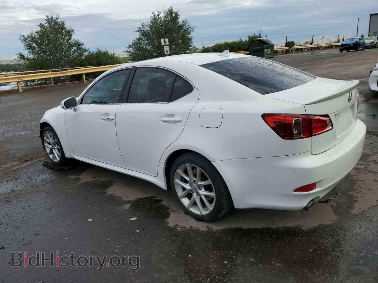 2012 LEXUS IS - VIN: JTHCE5C21C5002631 - Фото 2
