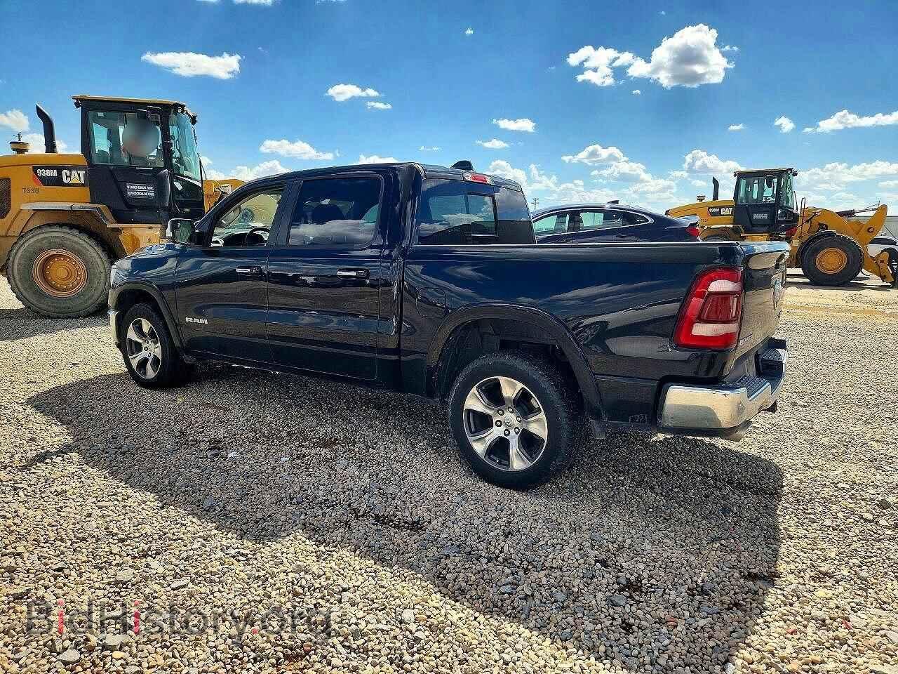 2022 RAM 1500 - VIN: 1C6SRFJM4NN341390 - Фото 2