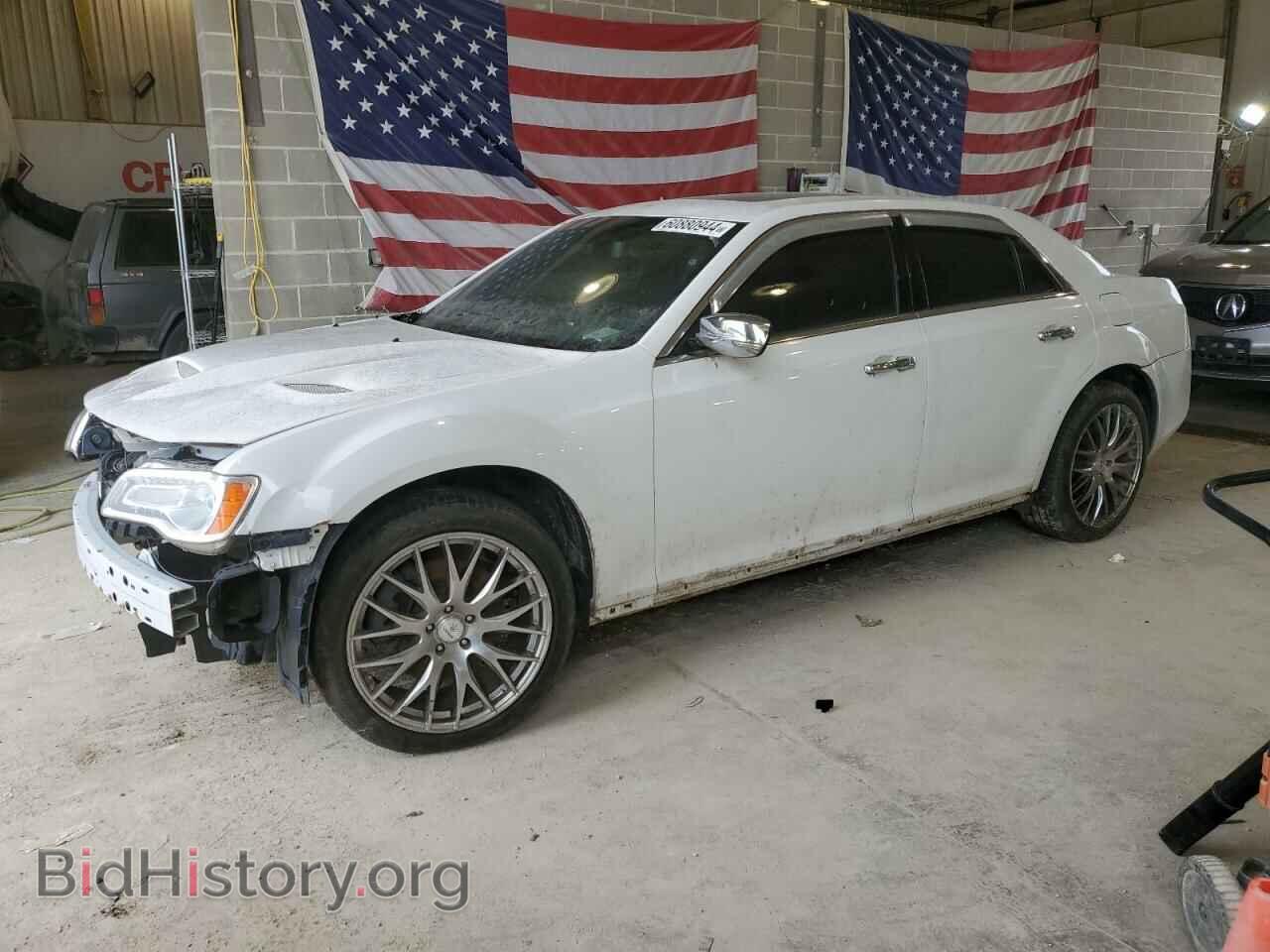 Photo 2C3CK6CT8BH573862 - CHRYSLER 300 2011