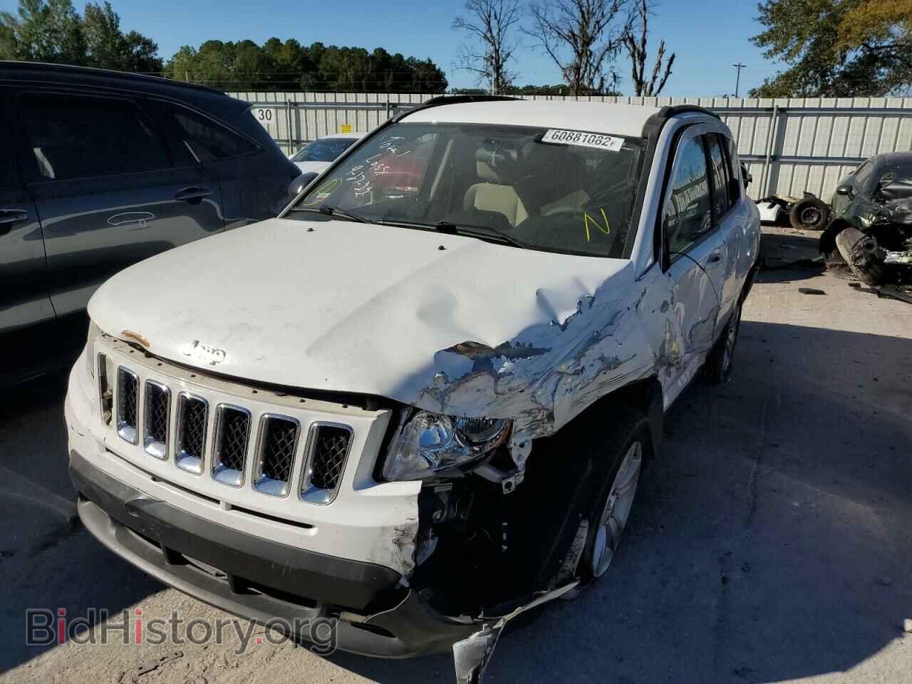 2011 JEEP COMPASS - VIN: 1J4NT1FB9BD170472 - Photo 2