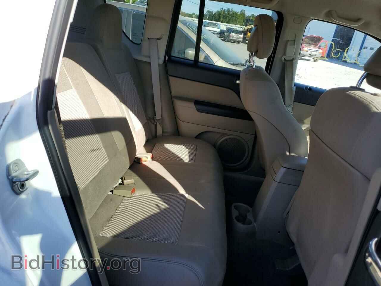 2011 JEEP COMPASS - VIN: 1J4NT1FB9BD170472 - Photo 6