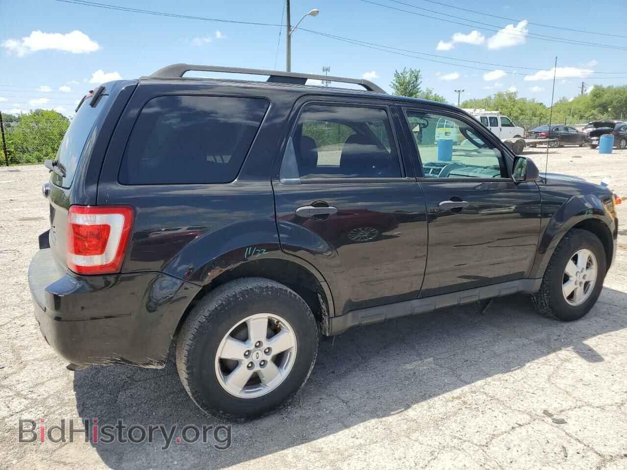 2011 FORD ESCAPE - VIN: 1FMCU0D77BKA20824 - Фото 3