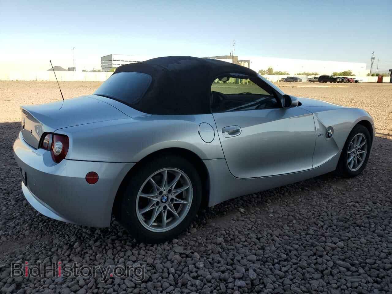 2005 BMW Z4 - VIN: 4USBT33585LR70462 - Photo 3