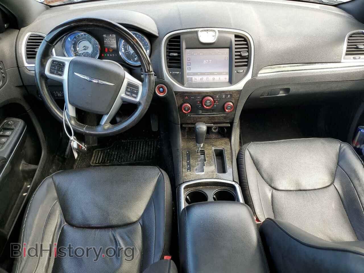 2011 CHRYSLER 300 - VIN: 2C3CA6CT2BH580745 - Фото 8