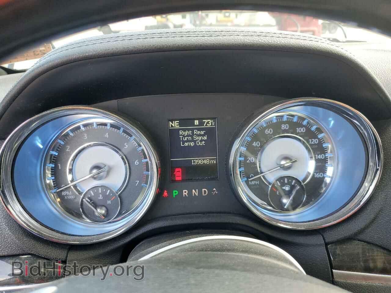2011 CHRYSLER 300 - VIN: 2C3CA6CT2BH580745 - Фото 9