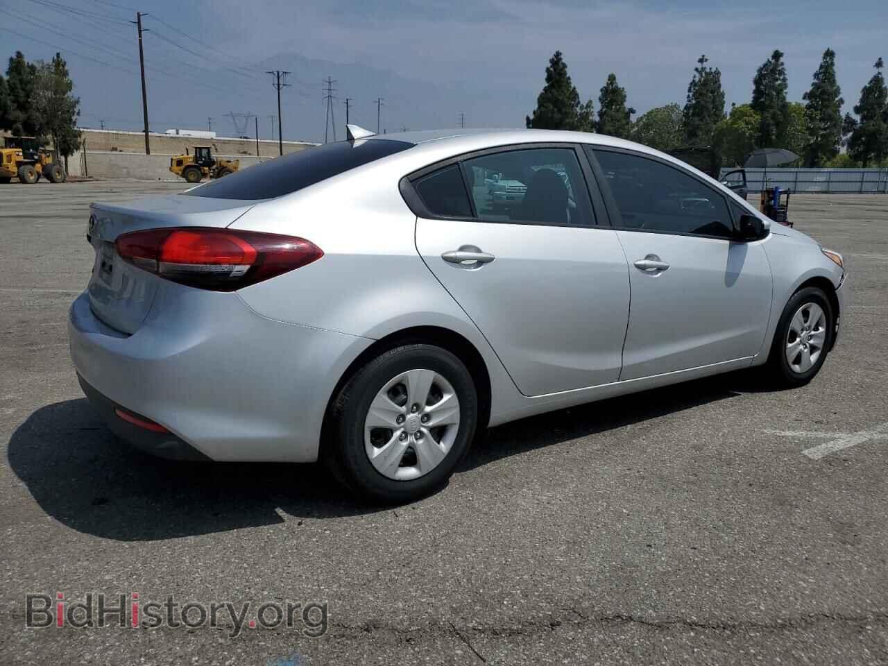 2017 KIA FORTE - VIN: 3KPFK4A79HE073992 - Фото 3