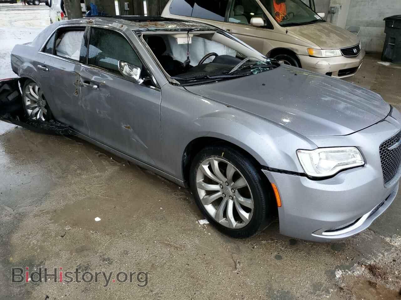 2017 CHRYSLER 300 - VIN: 2C3CCAEG5HH667884 - Фото 9
