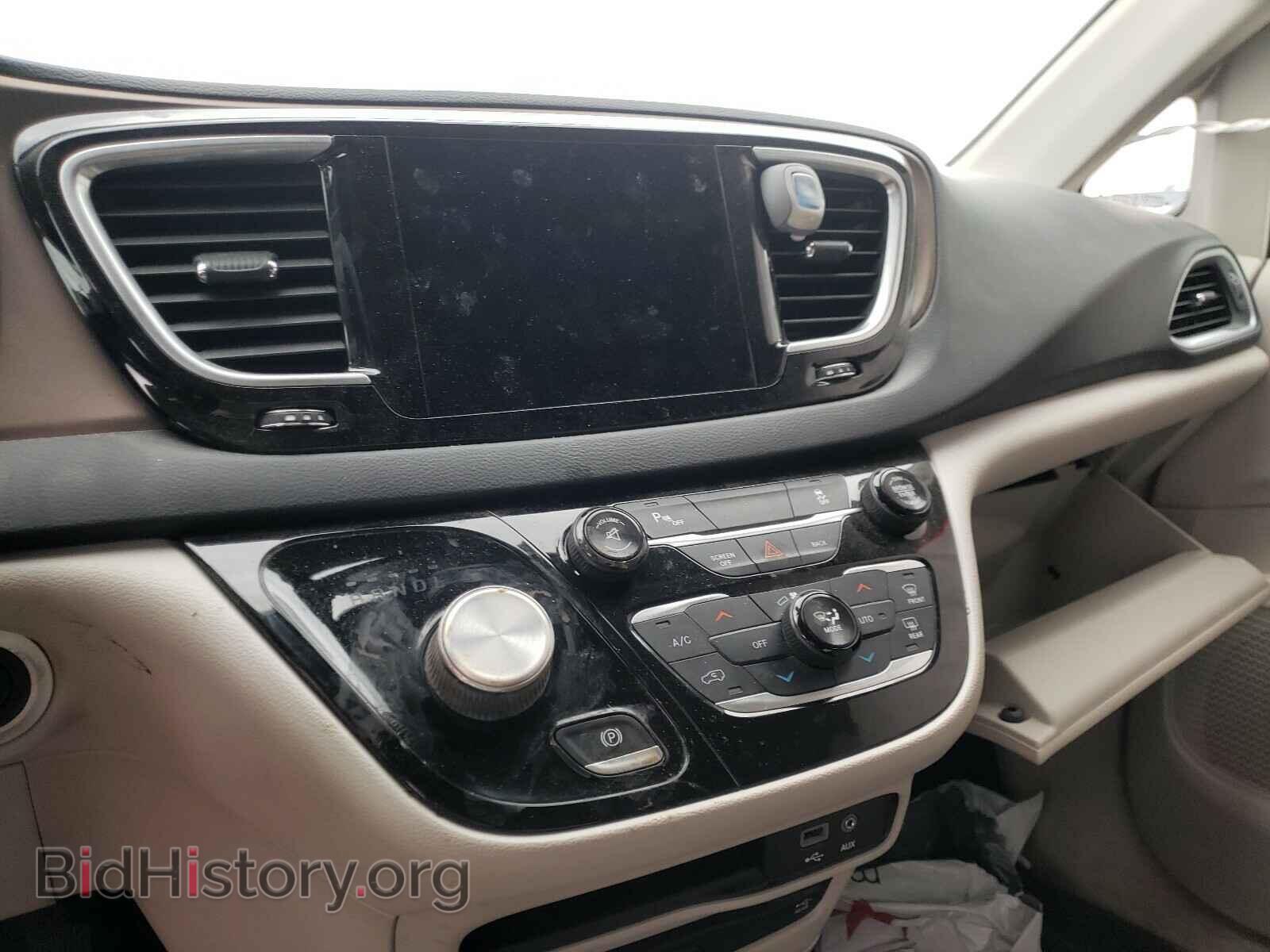 2017 CHRYSLER PACIFICA - VIN: 2C4RC1EG4HR653619 - Photo 9