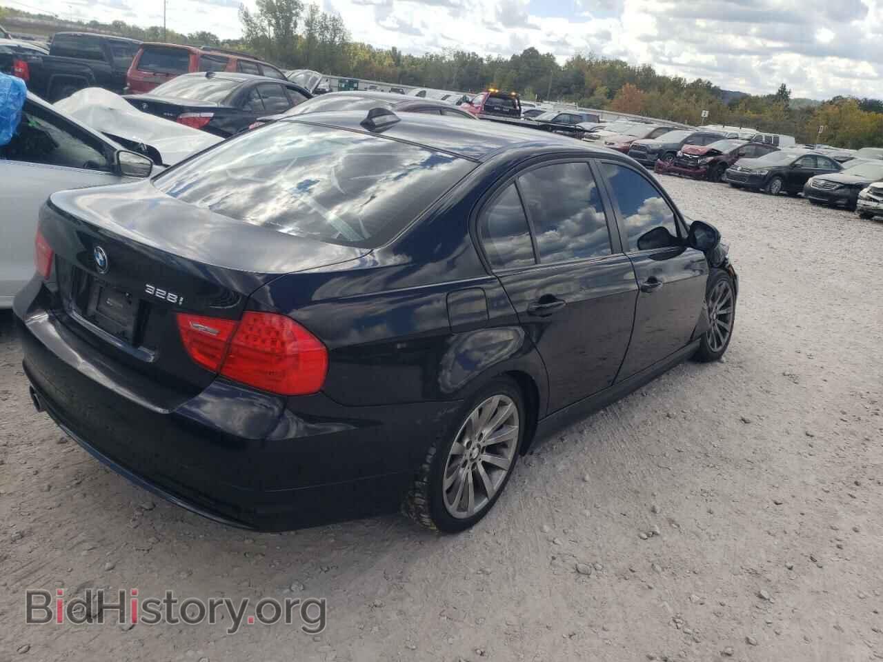 2011 BMW 3 SERIES - VIN: WBAPH7C50BE461385 - Фото 4