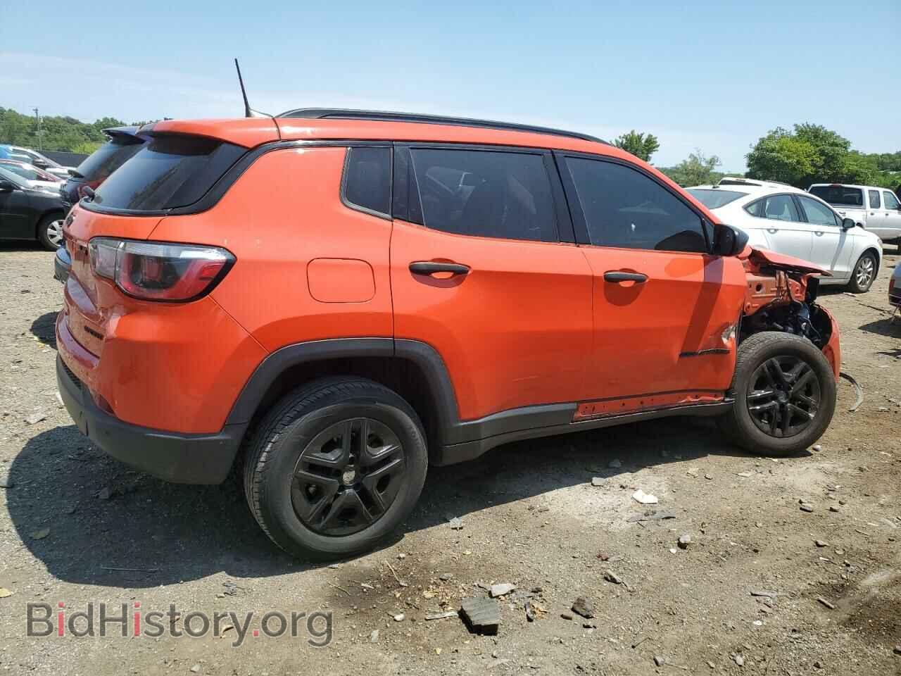 2018 JEEP COMPASS - VIN: 3C4NJDAB7JT108100 - Фото 3