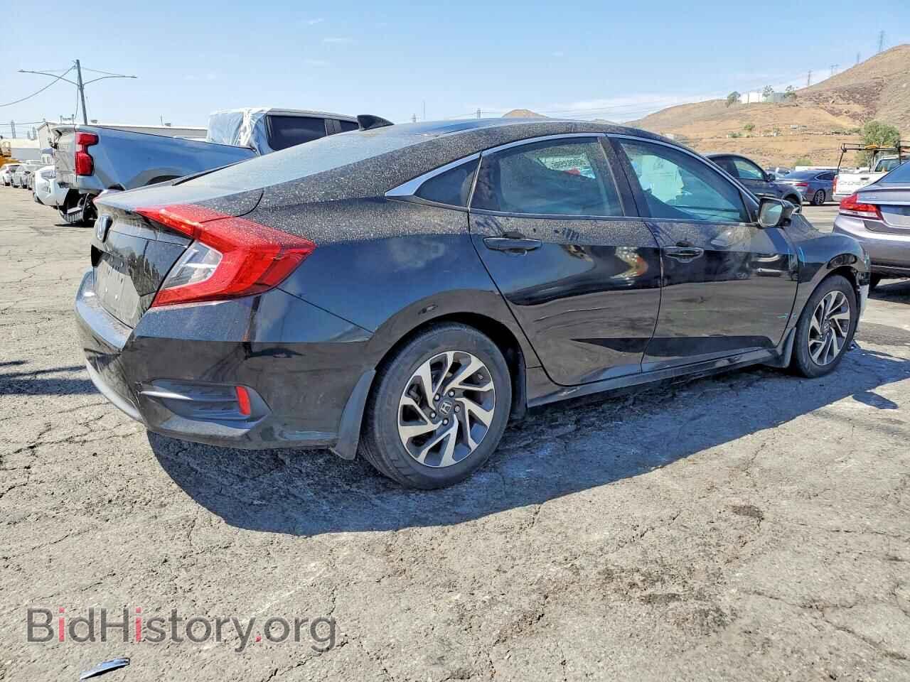 2018 HONDA CIVIC - VIN: 2HGFC2F70JH528055 - Photo 3