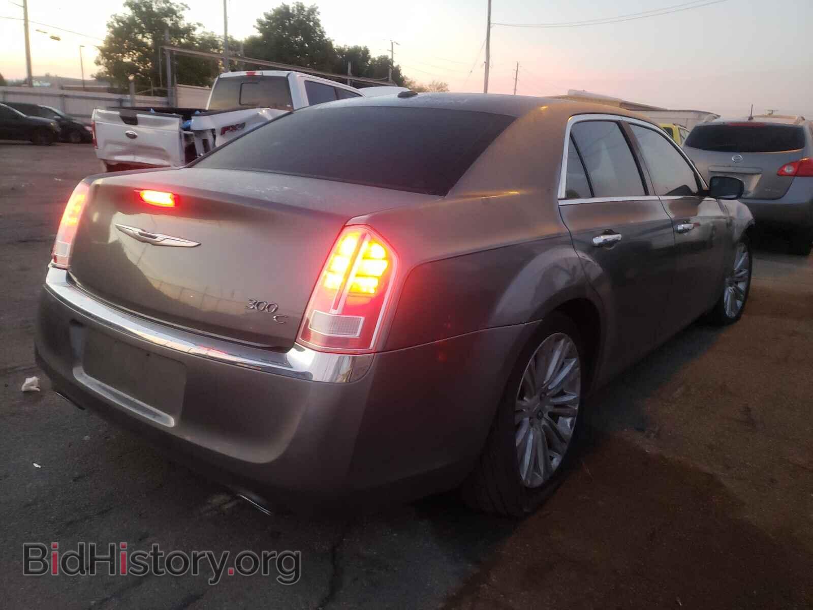 2012 CHRYSLER 300 - VIN: 2C3CCAET2CH274091 - Photo 4