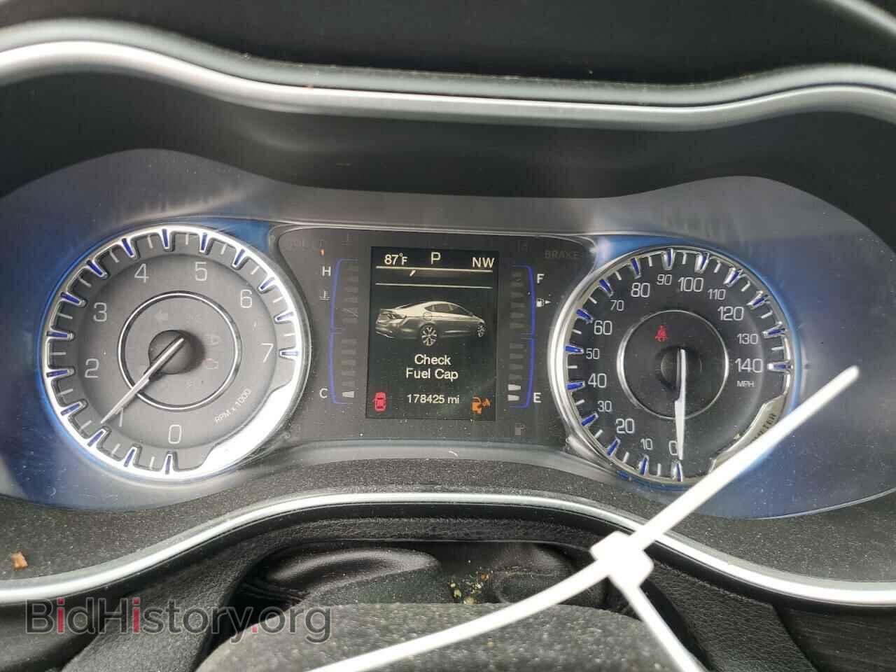 2015 CHRYSLER 200 - VIN: 1C3CCCAB7FN587898 - Фото 9