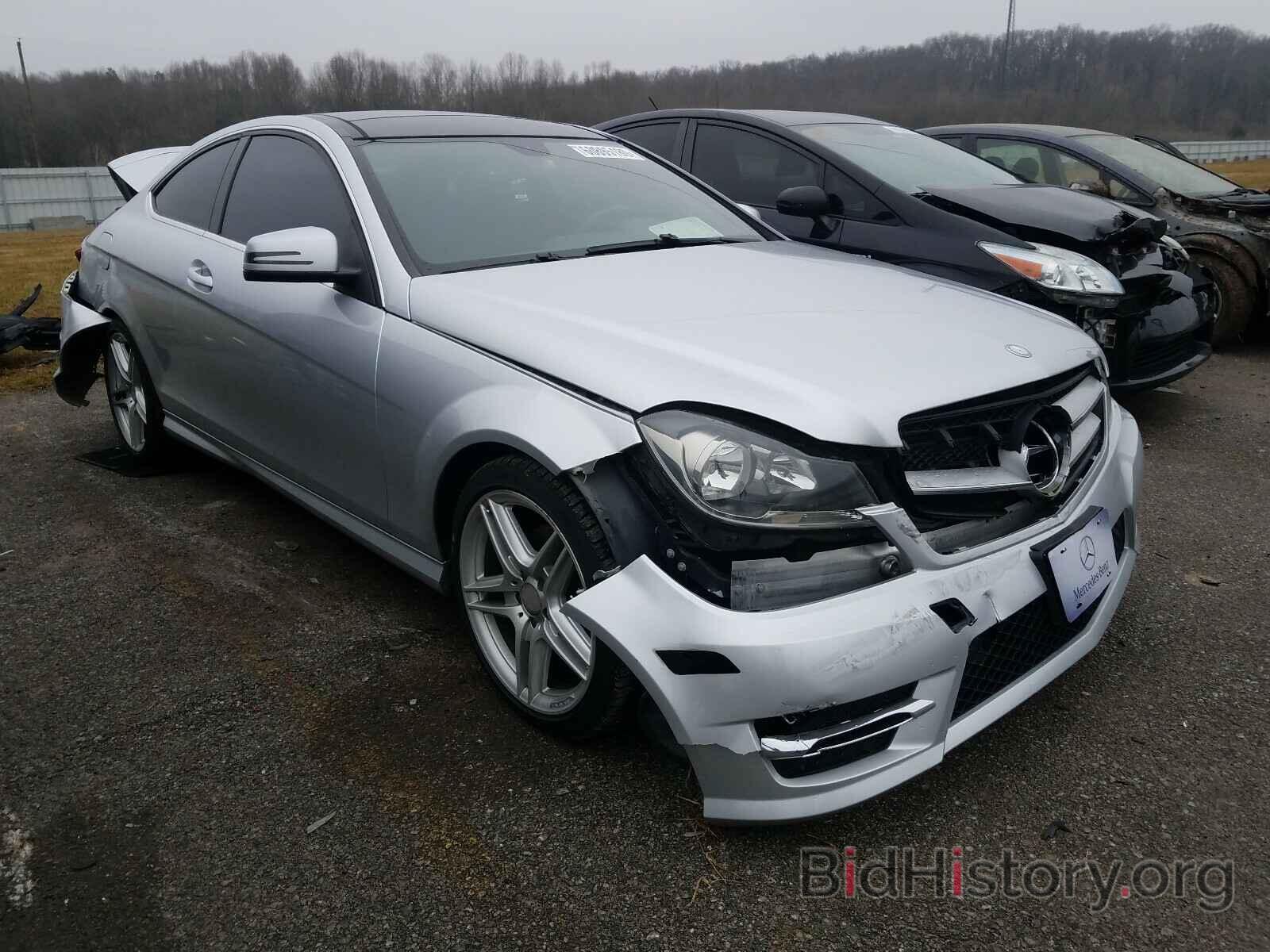 Photo WDDGJ4HB5DF947455 - MERCEDES-BENZ C CLASS 2013